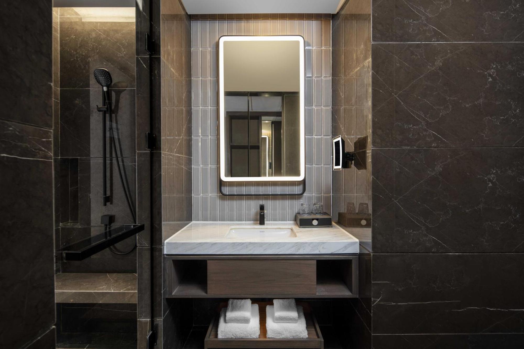 Four Points By Sheraton Chengdu Tianfu New Area Exterior photo